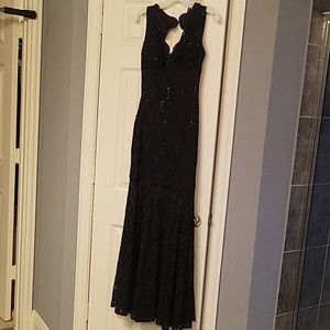 Gorgeous navy mid length dress w floor lngth lace